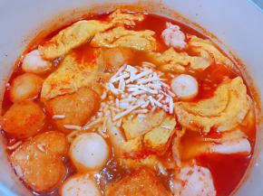 加入芝士片，我的芝士片刚好用完了就加了一点儿马苏里拉芝士