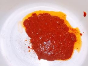 加入韩式火锅酱1包，我用的大喜大