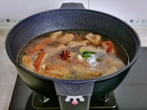 加入纯净水，可以适当多一点。