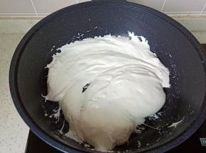 快速将奶粉翻拌至无干粉。