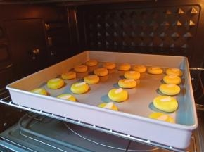 烤箱提前160度预热10分钟。