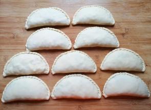 做了10个大菜盒子。