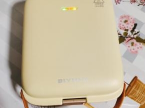 盖上盖子，按压卡扣，卡紧！大约三分钟左右就可以了！