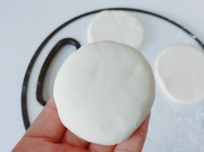 像包包子一样给它包起来。