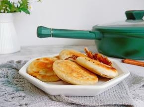 咬一口就爆浆。