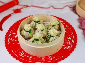 用美食营养一些氛围。