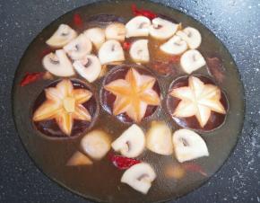 加入开水烧开。