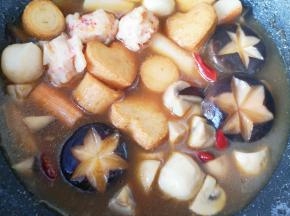 一起煮熟即可。