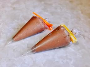 装入裱花袋中。