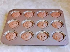 挤入蛋糕糊8分钟即可。