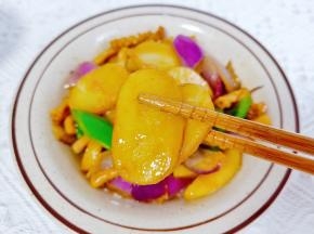 年糕嚼劲十足，洋葱微微带一点甜味。