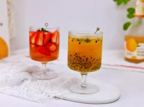 两种口味的果酒全部制作完成了。