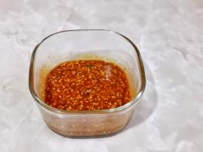 搅拌均匀，酱汁就做好啦！