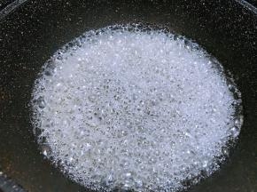 开始浓稠了，继续熬