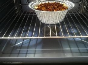 放入烤箱，200℃，烤20分钟。即可