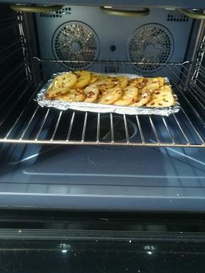 放入烤箱，180℃，10分钟。即可