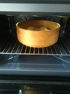 放入蒸烤箱。蒸15分钟。即可