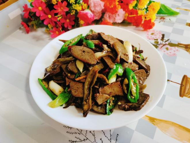 酸辣椒爆羊肝