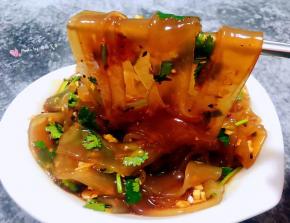 宽粉入口滑嫩爽口酸辣过瘾让人回味无穷