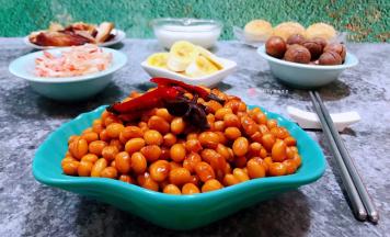 经典的酱香黄豆是每餐不可缺少的小菜哦