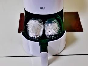 炸篮放回空气炸锅。