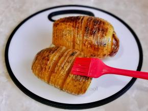 刷上橄榄油，酱油。