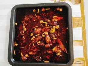 熬香后就可以出锅装盘！