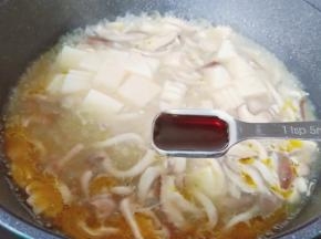 加生抽，盐调味。