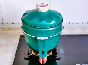隔水蒸熟。