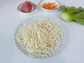 准备所有食材。