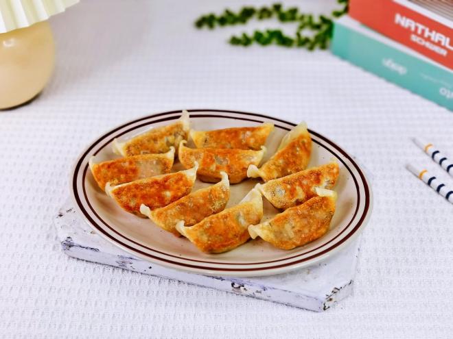 三鲜锅贴&营养早餐