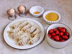 准备食材水饺，我是提前包好的。