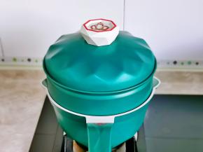 大火烧开转小火，熬煮15-18分钟。