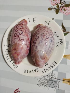 这就是新鲜的牛蛋！看着纹路是不是有点吓人啊！