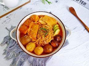 满满的一锅实在是太幸福了。