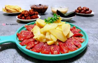 茭白炒腊肠也是宴客的必备拿手小菜噢