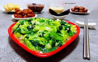 每天餐桌都要有一盘绿色蔬菜对健康有益哦