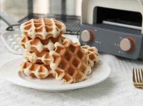 微微冷凉后密封打包即可，3天内吃完，还是松软的，一点不硬，喜欢松软口感的可以试试发酵版的华夫饼！大小都一致哦！可可爱爱一个！