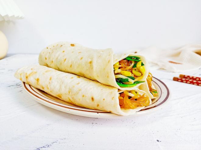 豆芽粉丝卷春饼