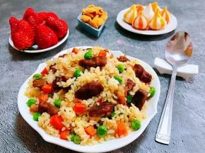 搭配草莓和小丸子、小吃就是标配的下午茶