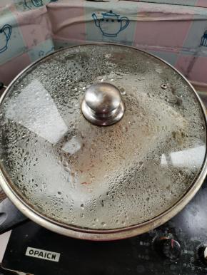 水开，放入蒸锅中，大火蒸15分钟即可！