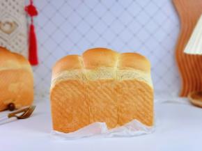 全家人大爱的吐司。