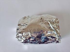 再用锡纸包上一层，放入空气炸锅180度先烤30分钟。