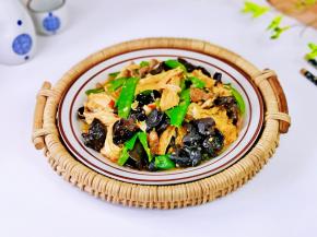 盛出装盘即可食用。