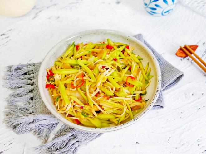 黄瓜凉拌金针菇