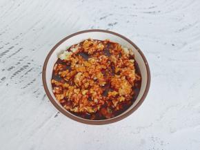 加点生抽调味，蘸着牛肉吃特别香。