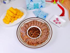 吃不胖的小妙招来啦，饭前或者饭后我都会比两粒咀嚼片，嗨吃一时爽，一直嗨吃一直爽。