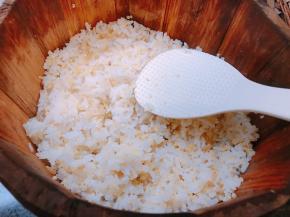 香喷喷的杂粮甑子饭完成