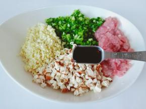 加上生抽一勺。