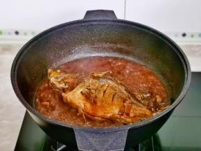 收汁至浓稠即可，有一点汤汁更好吃。